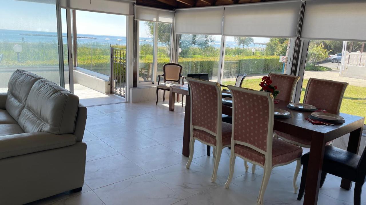 Beachfront Villa - Dasaki Lárnaka Kültér fotó
